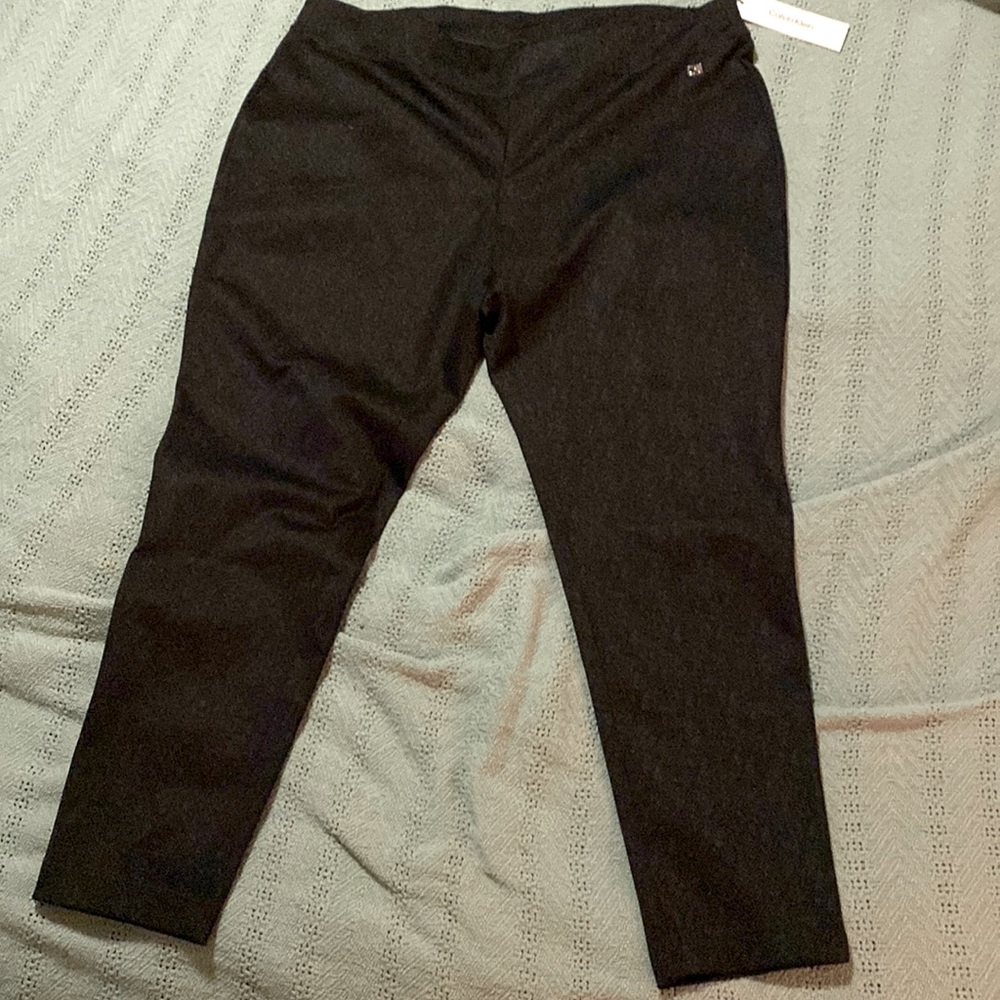 Calvin Klein Modern Essentials Power Stretch Legging. New with Tags